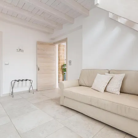 Clara Domus 3*