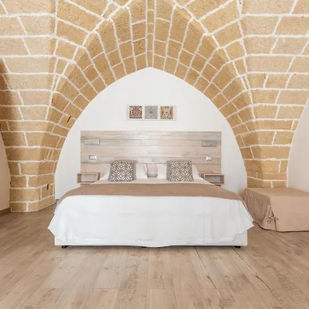 Clara Domus Bed & Breakfast 3*