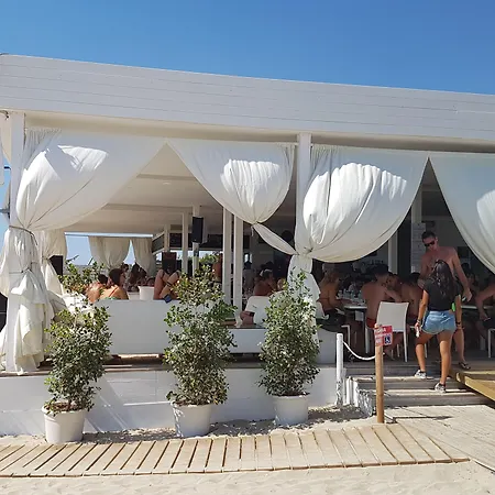 Clara Domus فندق مبيت وإفطار 3*