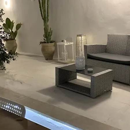 فندق مبيت وإفطار Clara Domus غالّيبولي