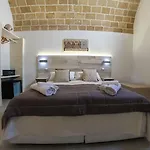 Clara Domus Bed & Breakfast