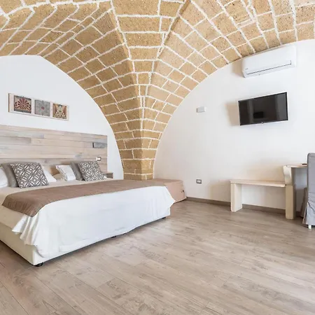 Clara Domus Bed & Breakfast