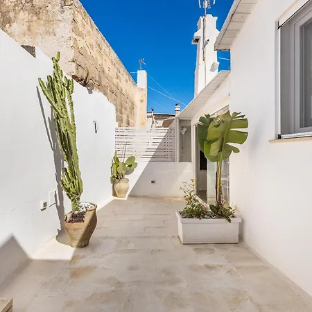 Bed & Breakfast Clara Domus