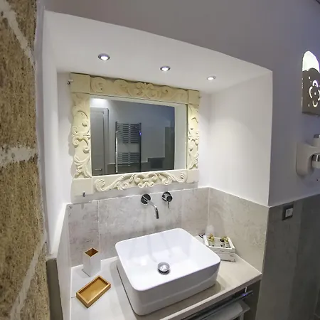 Clara Domus Oda ve Kahvaltı 3*