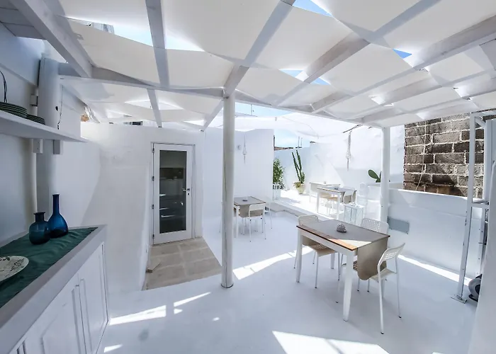 Bed & Breakfast Clara Domus 3*